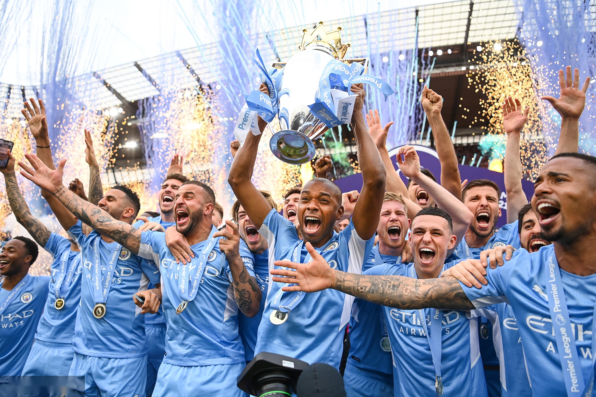 春亚泰效力 春亚泰效力